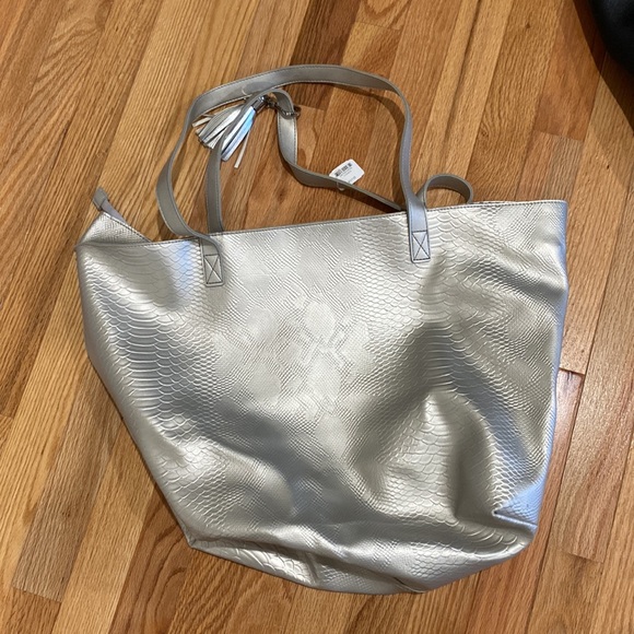 Zipper Totes - Picture 3 of 7